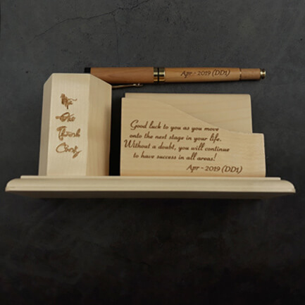 hộp bút gỗ khắc tên