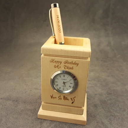 Combo CBB09 bút gỗ + ống đựng bút có đồng hồ