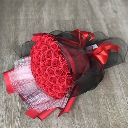H13D  - Hoa hồng sáp 50 bông màu đỏ